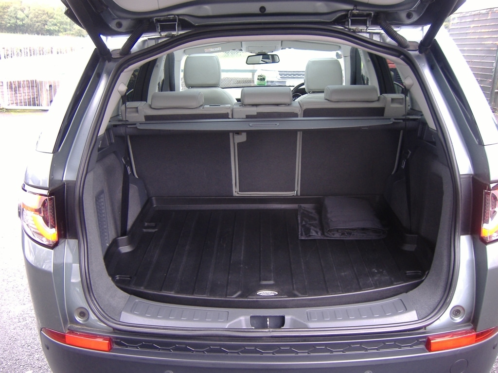 Used Land Rover Discovery Sport 2015 for sale - 76134527: Photo 8