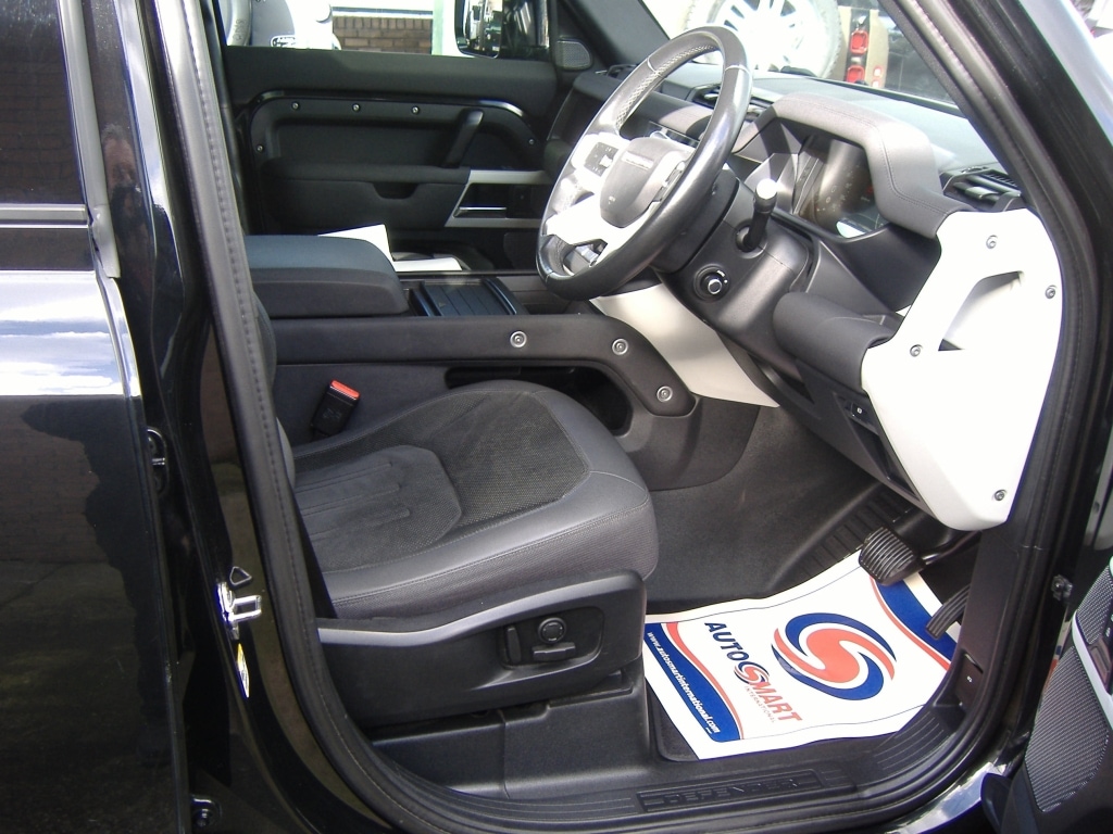 Used Land Rover Defender 2021 for sale - 78045903: Photo 12