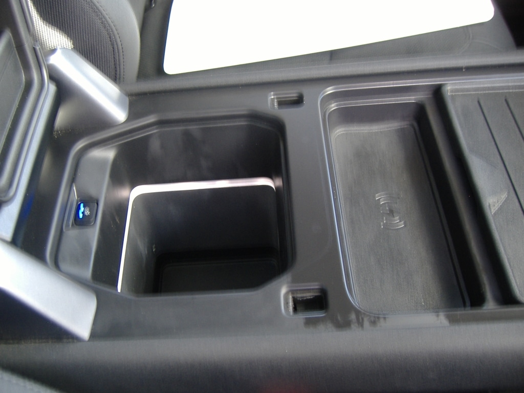 Used Land Rover Defender 2021 for sale - 78045903: Photo 15