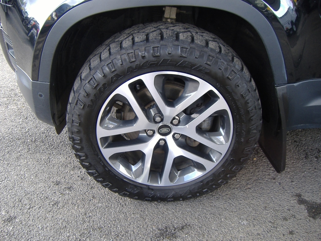 Used Land Rover Defender 2021 for sale - 78045903: Photo 4