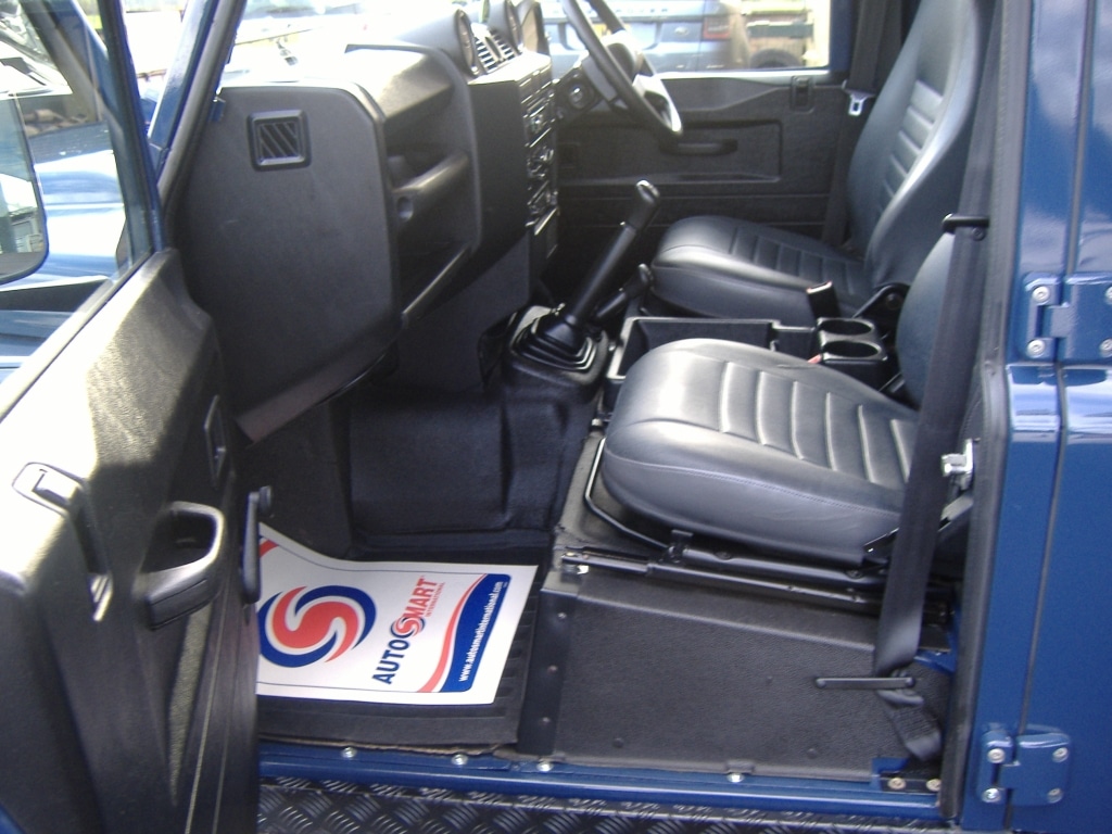 Used Land Rover Defender 110 2013 for sale - 76837401: Photo 5