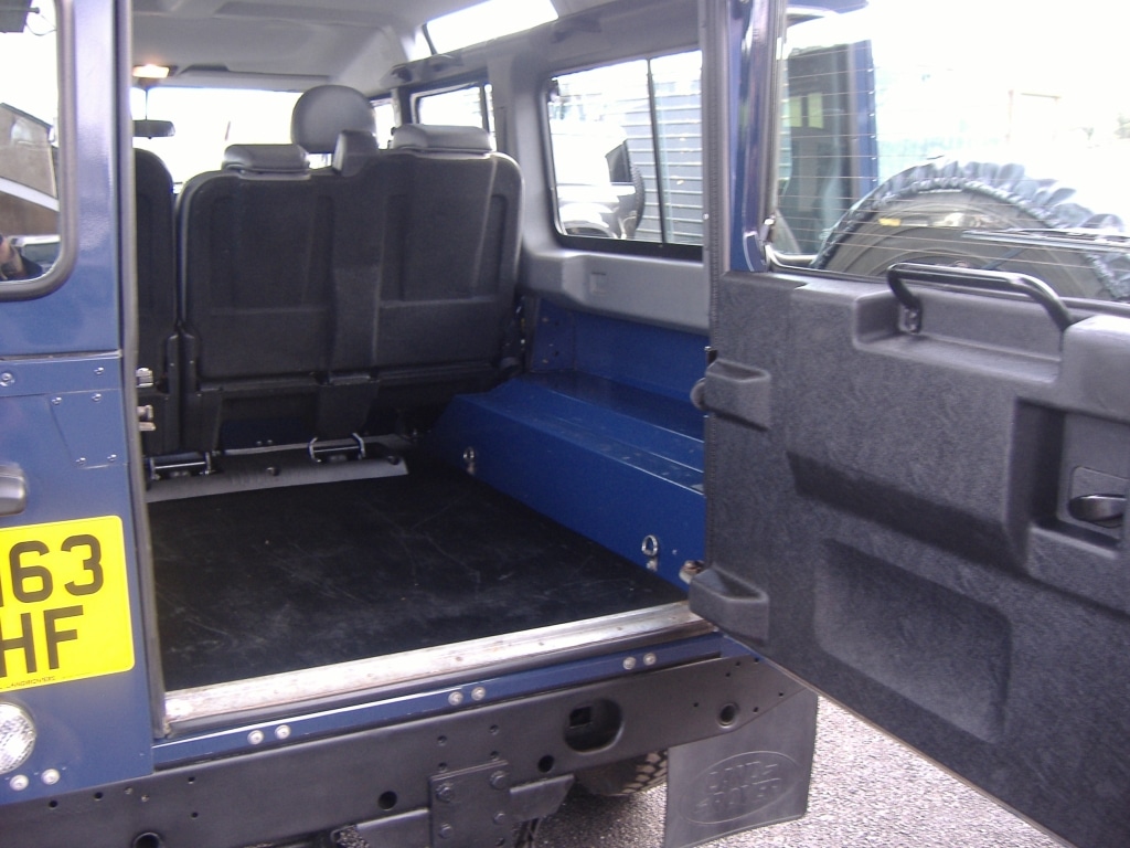 Used Land Rover Defender 110 2013 for sale - 76837401: Photo 8