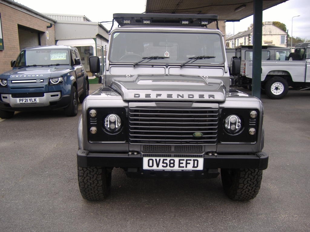 Used Land Rover Defender 2009 for sale - 76325016: Photo 2