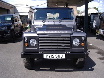 Used Land Rover Defender 2015 for sale - 79395314: Photo