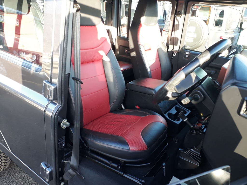 Used Land Rover Defender 110 2016 for sale - 77166217: Photo 17
