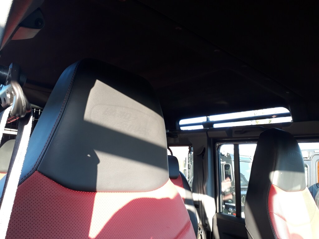 Used Land Rover Defender 110 2016 for sale - 77166217: Photo 18