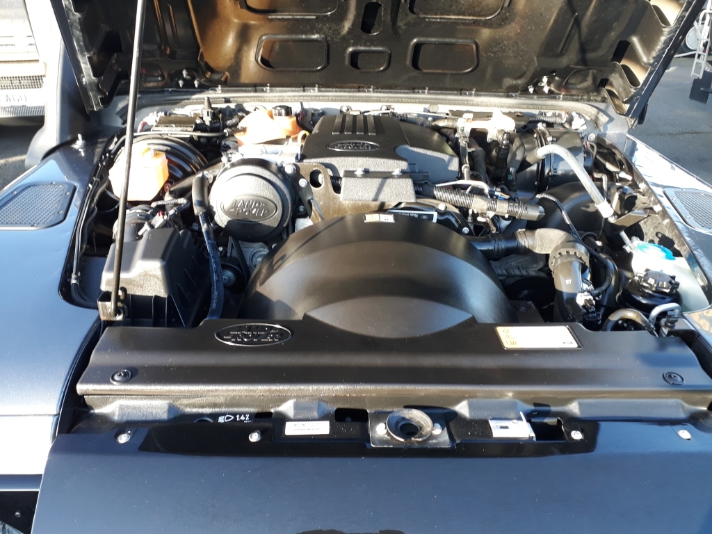 Used Land Rover Defender 110 2016 for sale - 77166217: Photo 22