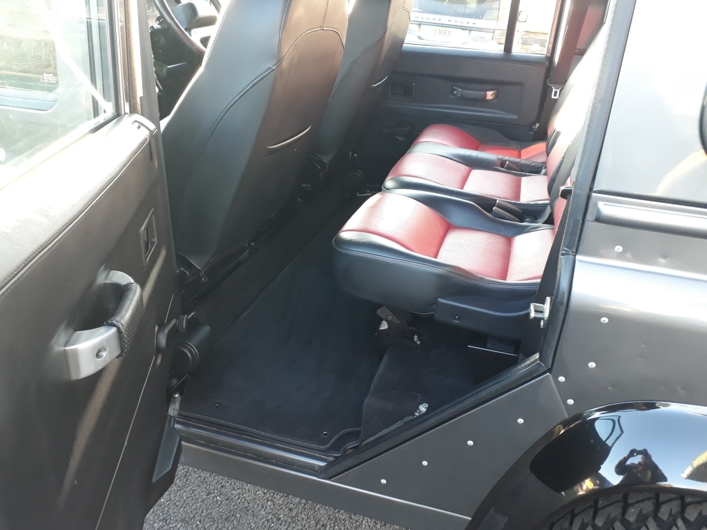 Used Land Rover Defender 110 2016 for sale - 77166217: Photo 6