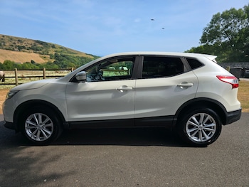 Used Nissan Qashqai 2015 for sale - 79308344: Photo