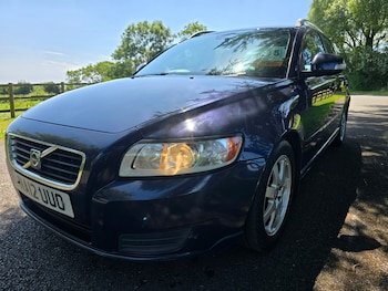 Used Volvo V50 2012 for sale - 79371608: Photo