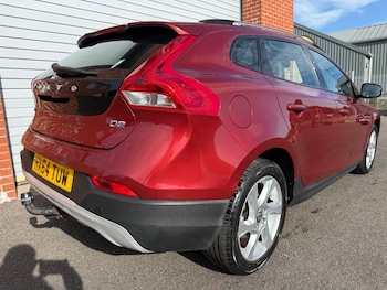 Used Volvo V40 2014 for sale - 79564206: Photo