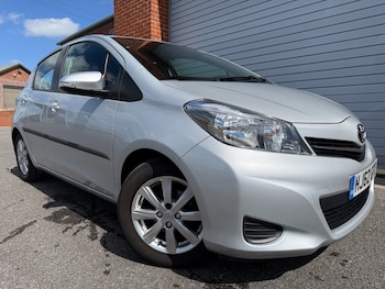 Used Toyota Yaris 2012 for sale - 78306043: Photo
