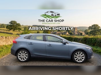Used Volvo V40 2014 for sale - 79399435: Photo