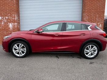 Used Infiniti Q30 2017 for sale - 78901266: Photo