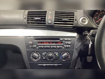 Used BMW 1 Series 2010 for sale - 79400850: Photo