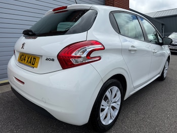 Used Peugeot 208 2014 for sale - 78932686: Photo