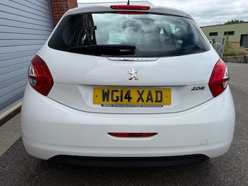 Used Peugeot 208 2014 for sale - 78932686: Photo
