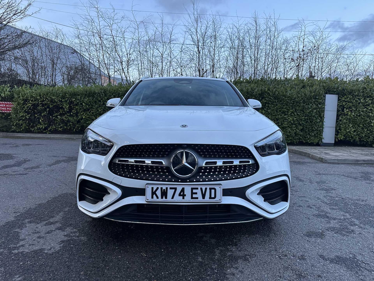 Used Mercedes-Benz GLA 2024 for sale - 77604610: Photo 2