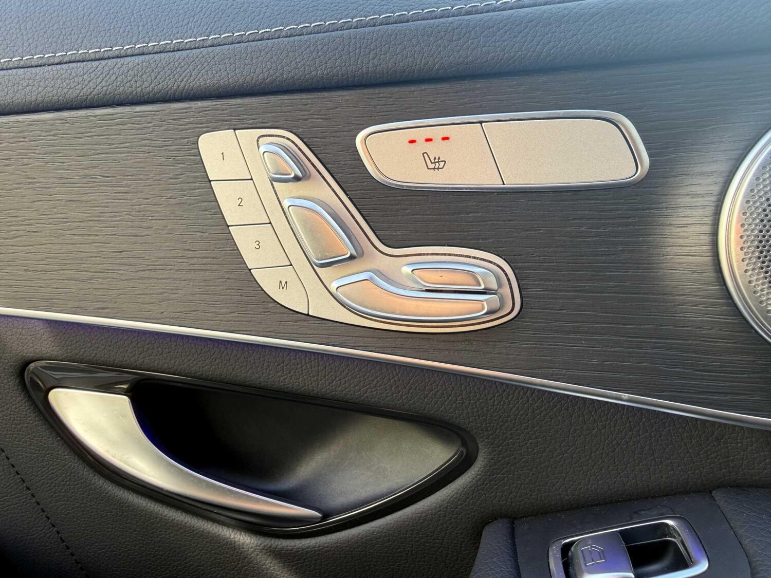 Used Mercedes-Benz GLC for sale - 77769328: Photo 28