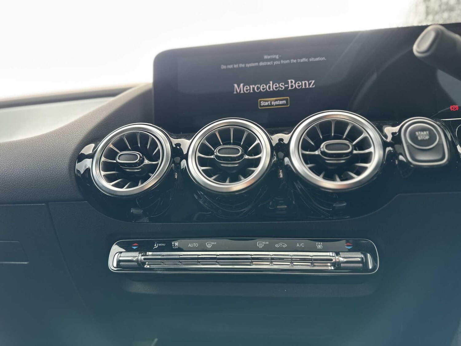 Used Mercedes-Benz EQA 2021 for sale - 77604643: Photo 32