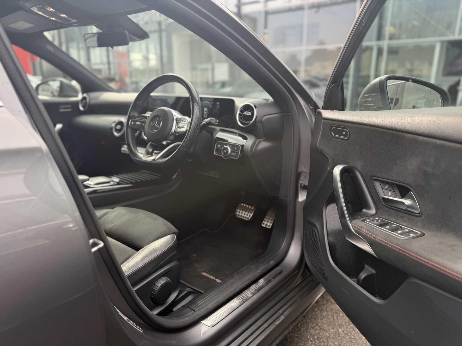 Used Mercedes-Benz A-Class 2019 for sale - 77940287: Photo 33