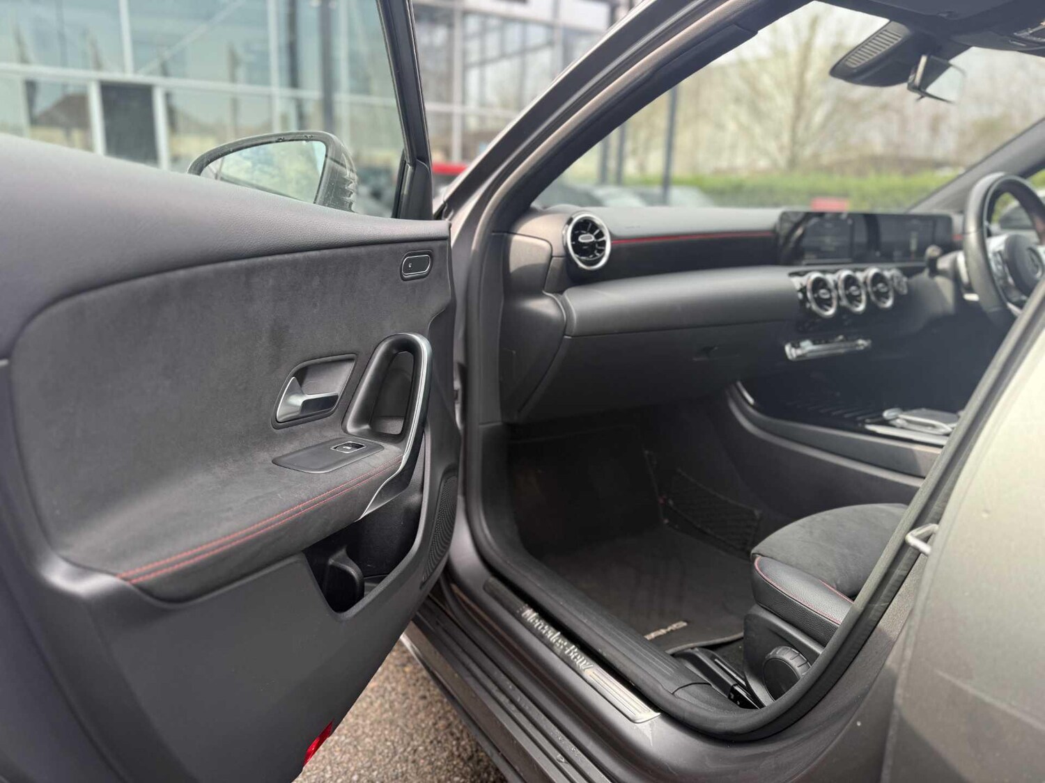 Used Mercedes-Benz A-Class 2019 for sale - 77940287: Photo 43