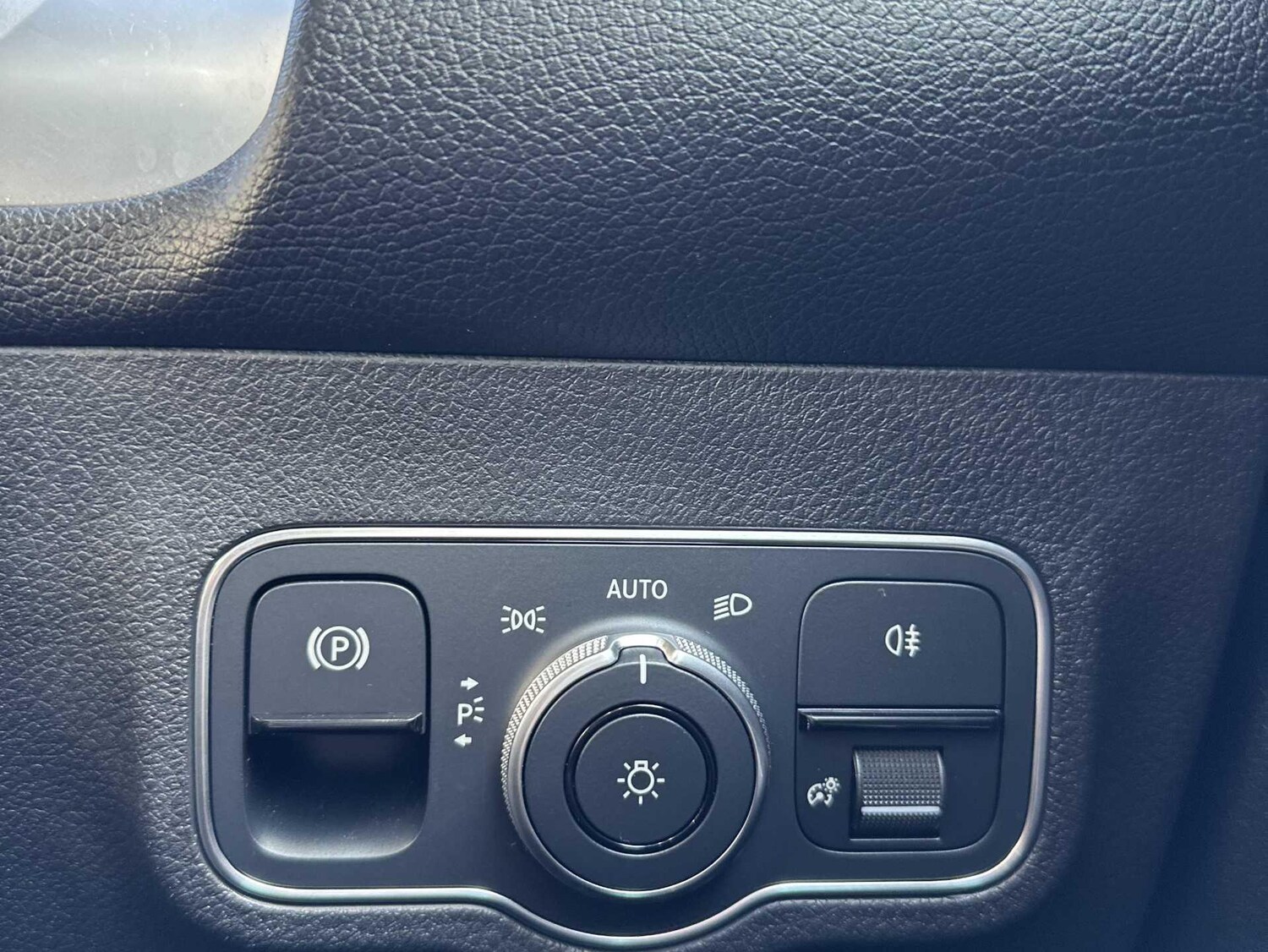 Used Mercedes-Benz GLB for sale - 77768679: Photo 31