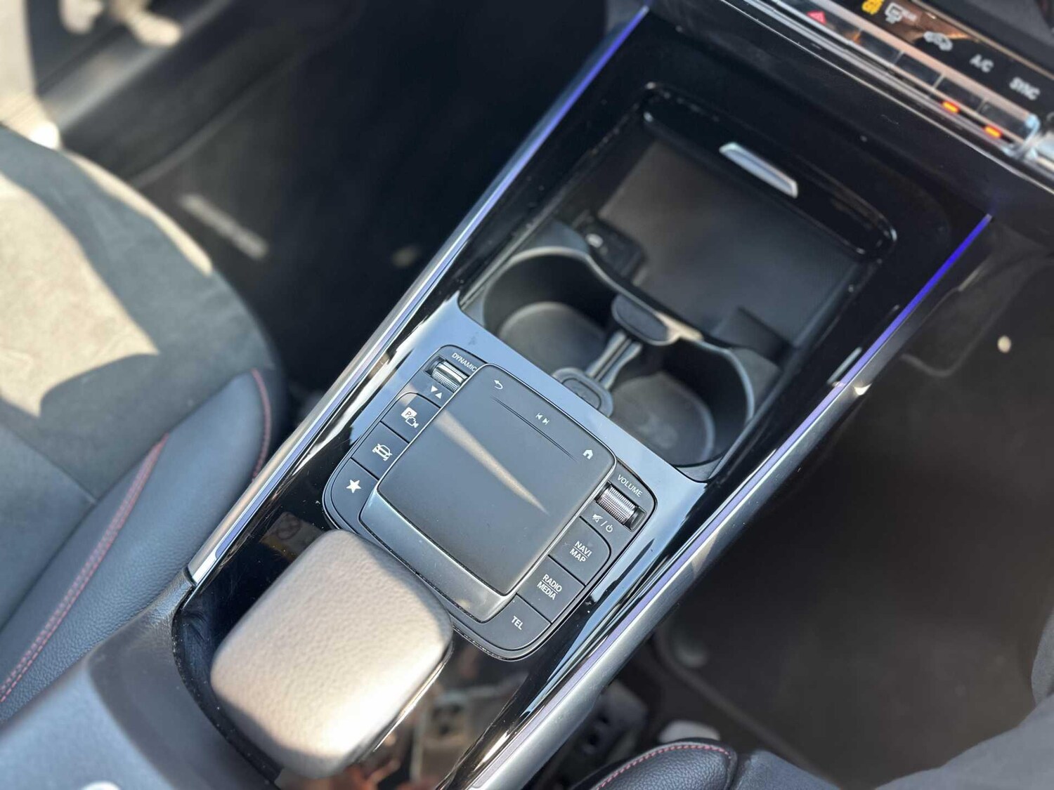 Used Mercedes-Benz GLB for sale - 77768679: Photo 32