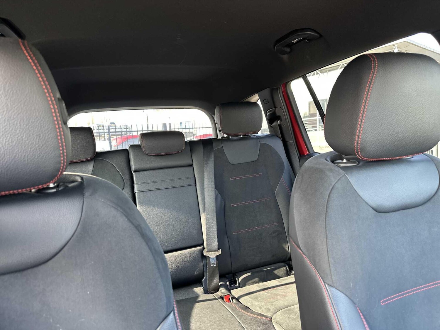 Used Mercedes-Benz GLB for sale - 77768679: Photo 37