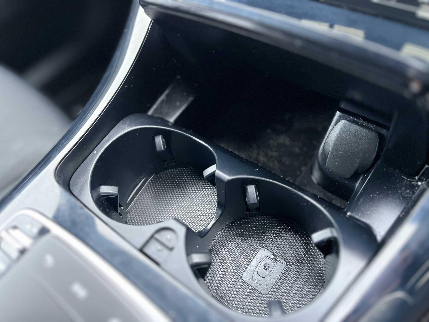 Used Mercedes-Benz EQC for sale - 77670643: Photo 35