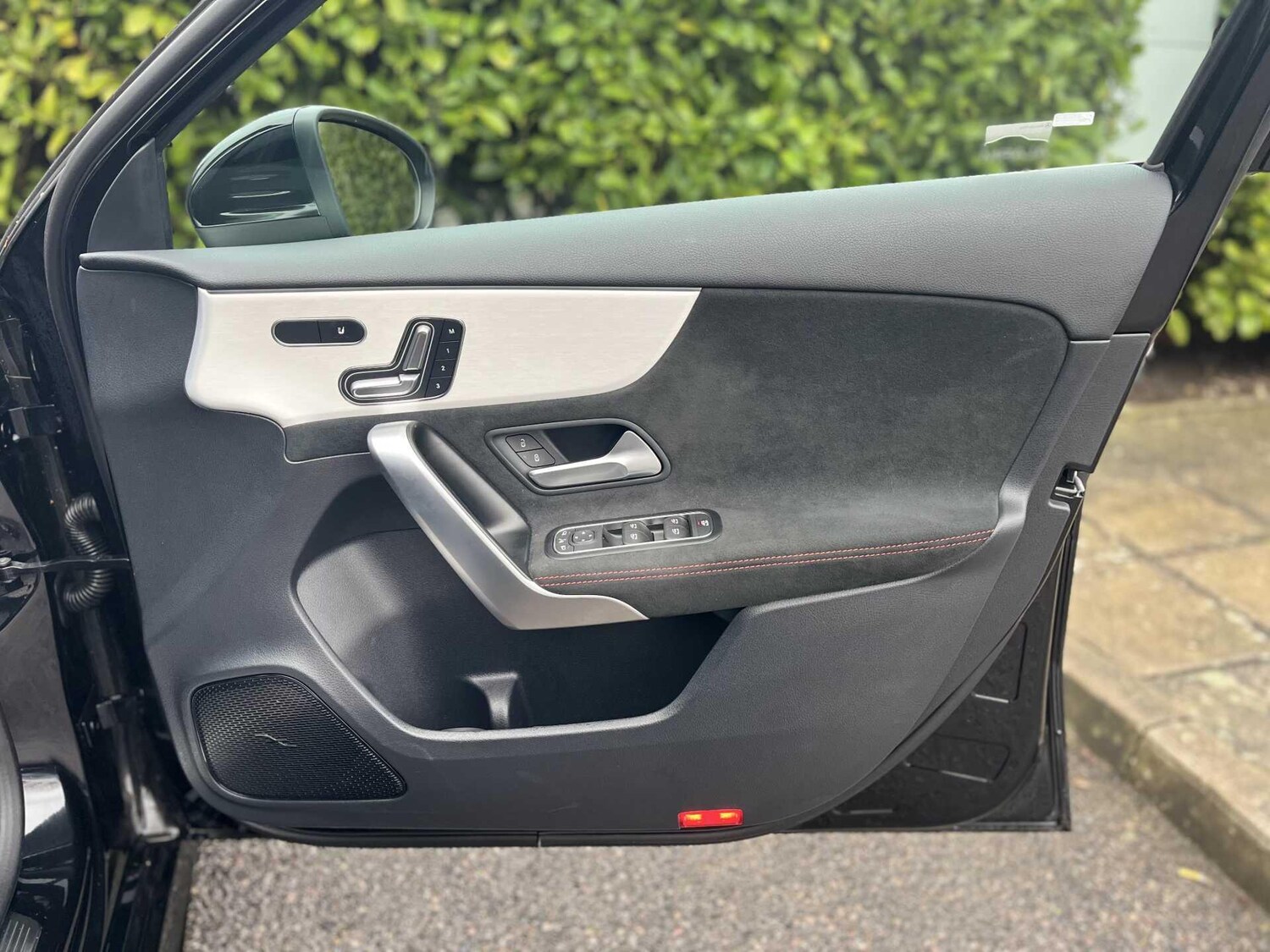 Used Mercedes-Benz A-Class for sale - 77604590: Photo 40