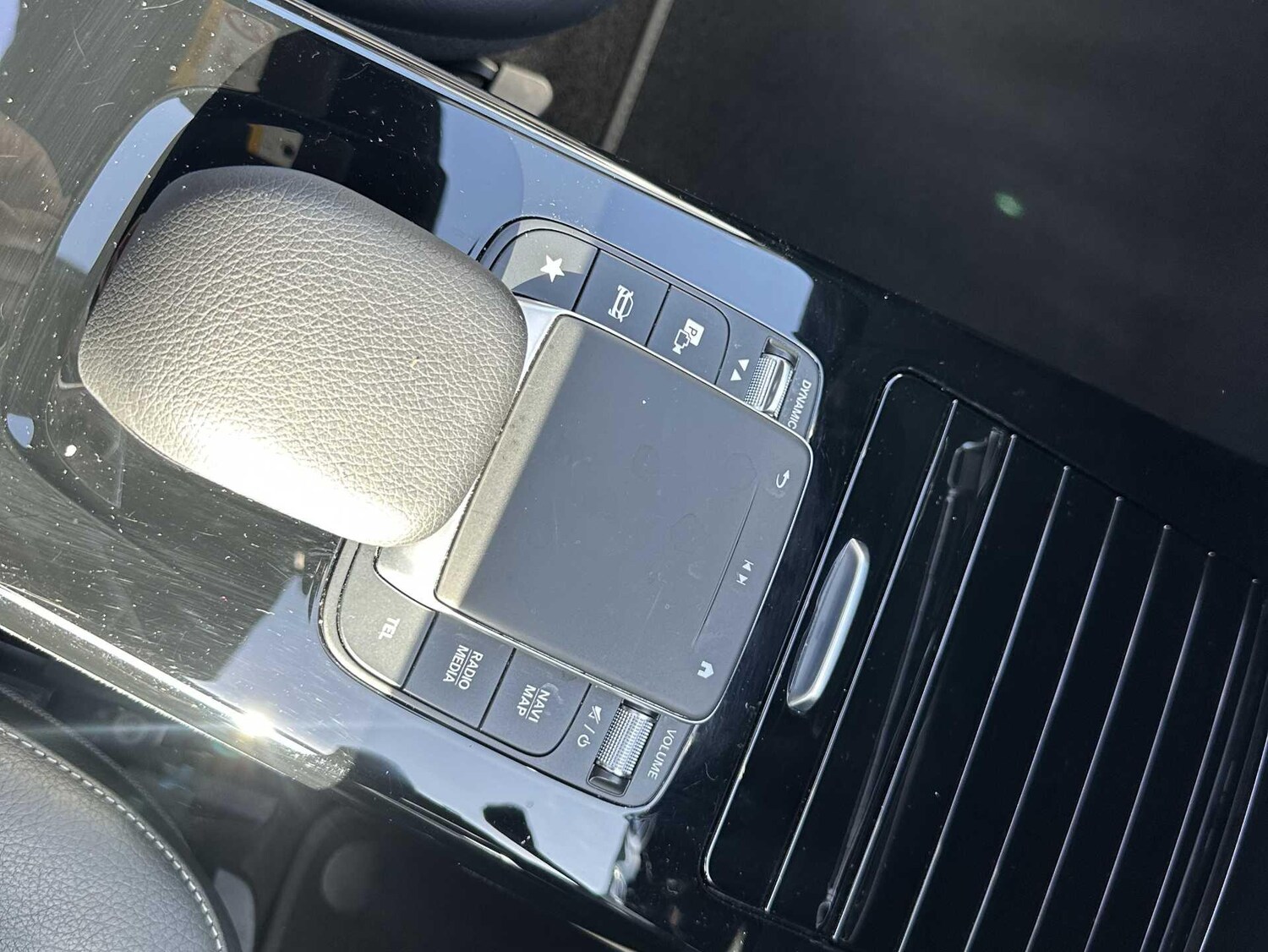 Used Mercedes-Benz CLA for sale - 77768977: Photo 40