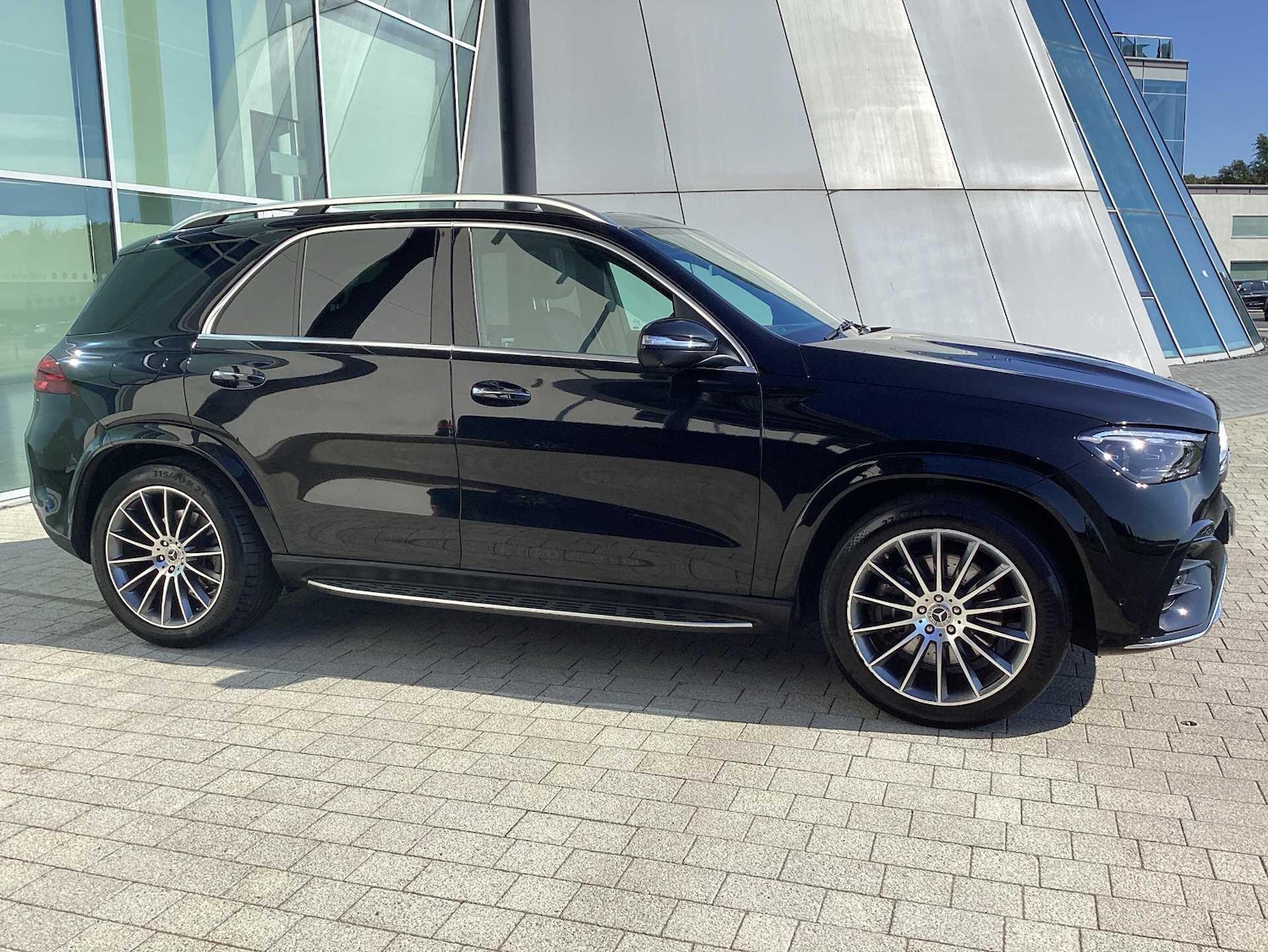 Used Mercedes-Benz GLE 2024 for sale - 77604572: Photo 3