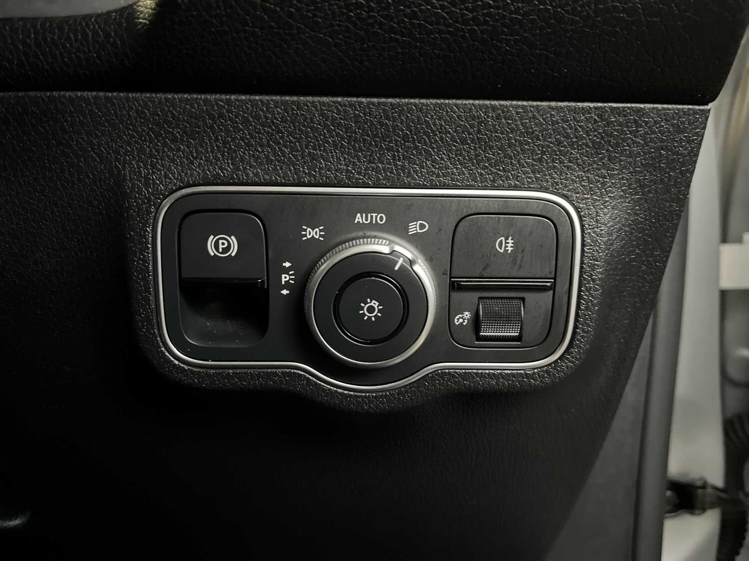 Used Mercedes-Benz EQB 2022 for sale - 77604711: Photo 35