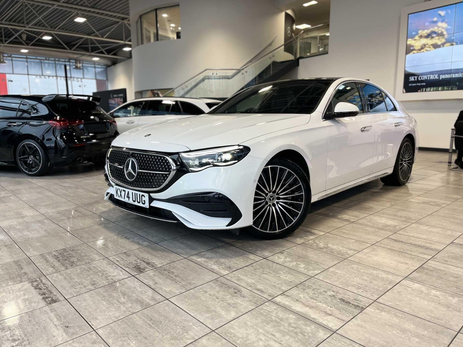 Used Mercedes-Benz E Class 2024 for sale - 78019808: Photo 2