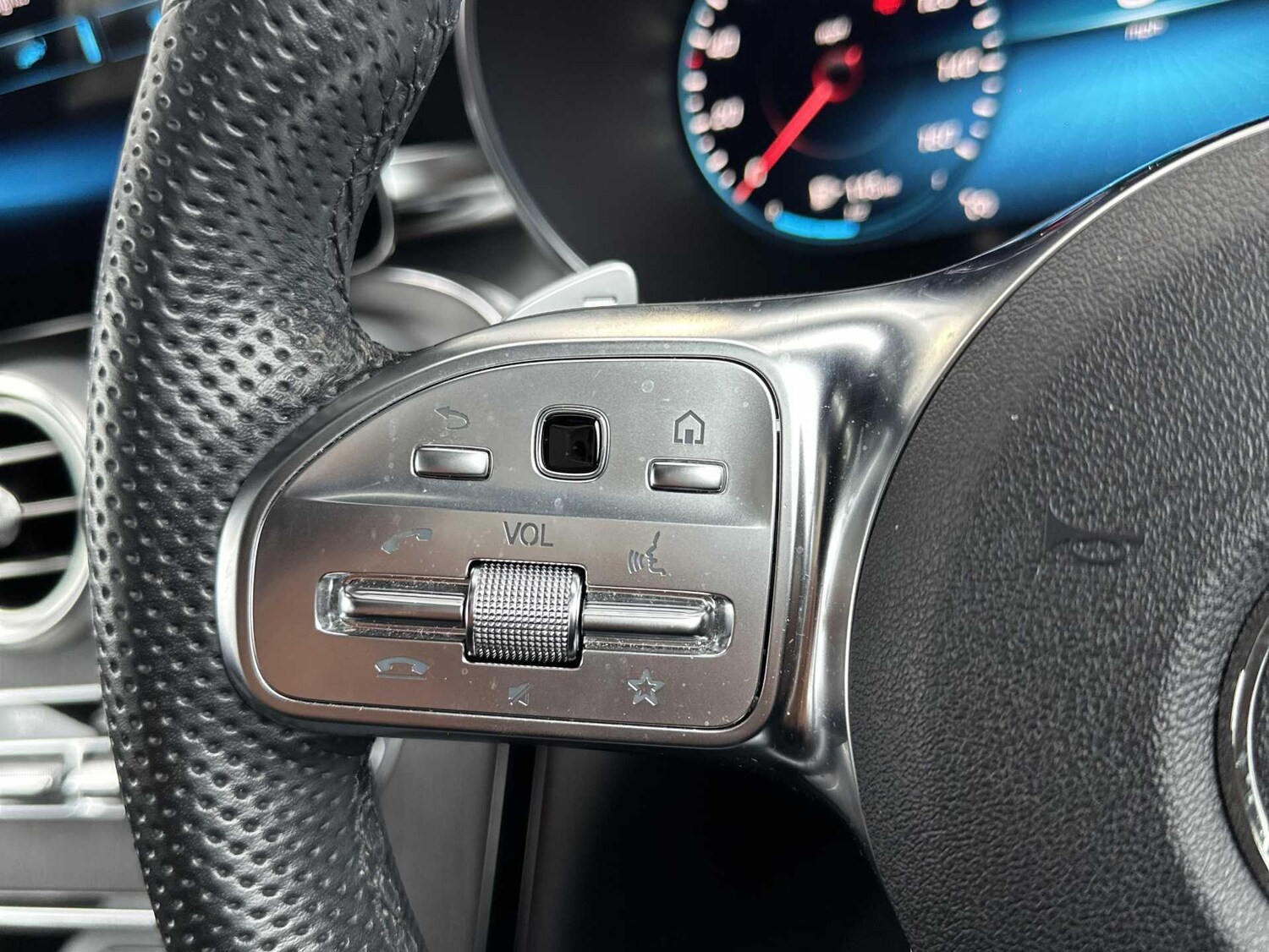 Used Mercedes-Benz GLC 2021 for sale - 77604665: Photo 35