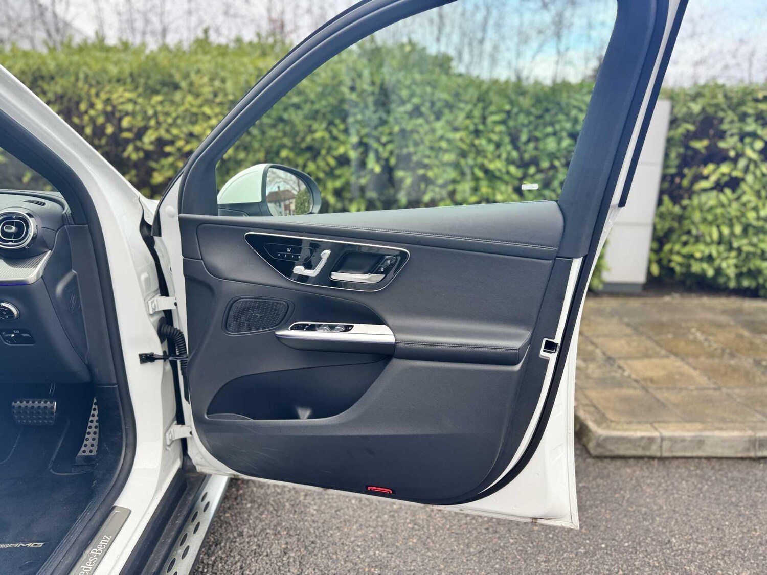 Used Mercedes-Benz GLC 2024 for sale - 77604642: Photo 32