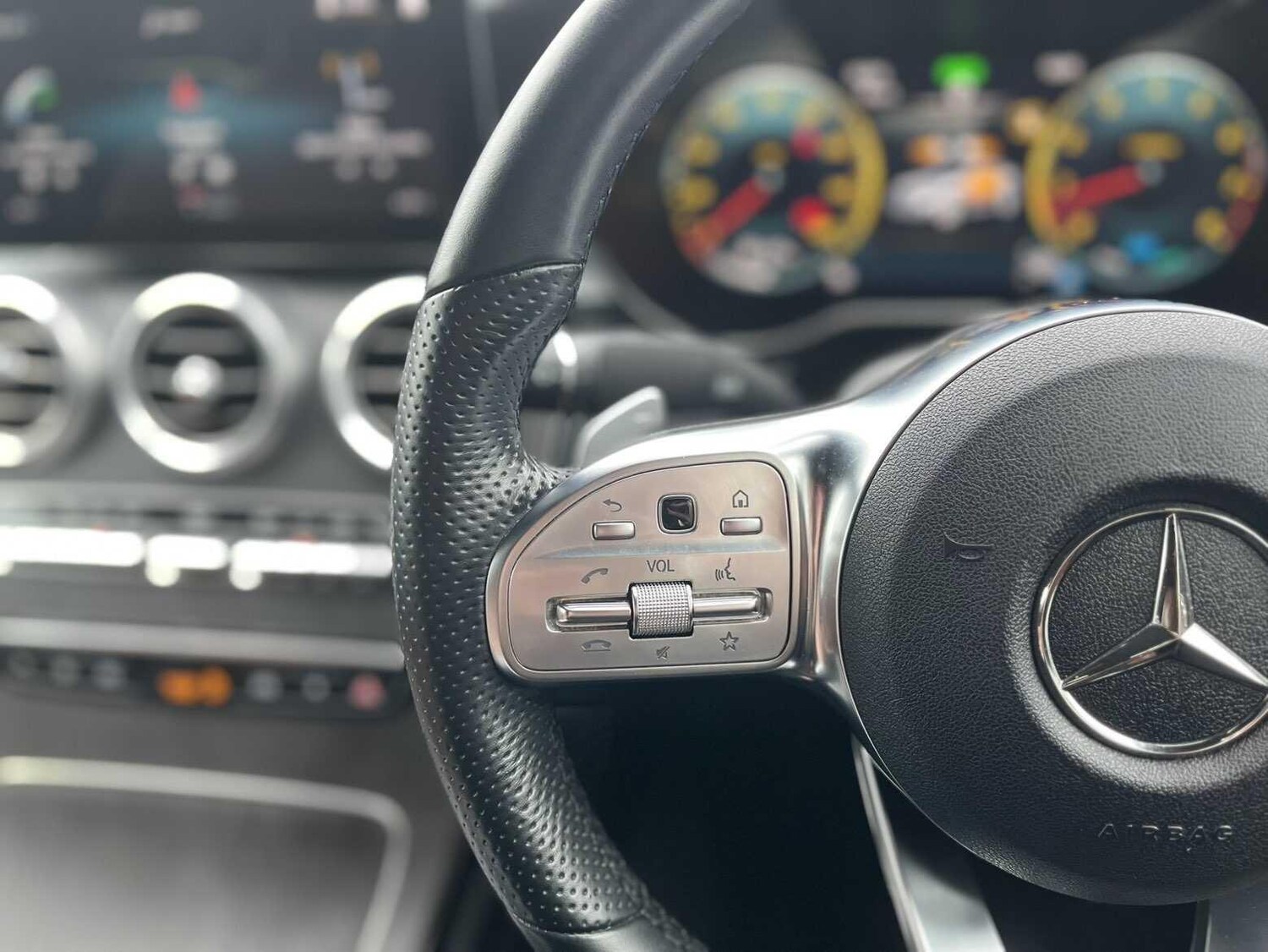 Used Mercedes-Benz GLC 2021 for sale - 77604527: Photo 30