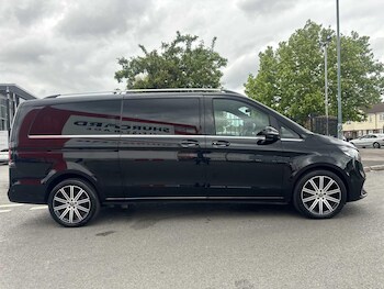 Used Mercedes-Benz V-Class 2025 for sale - 78388313: Photo