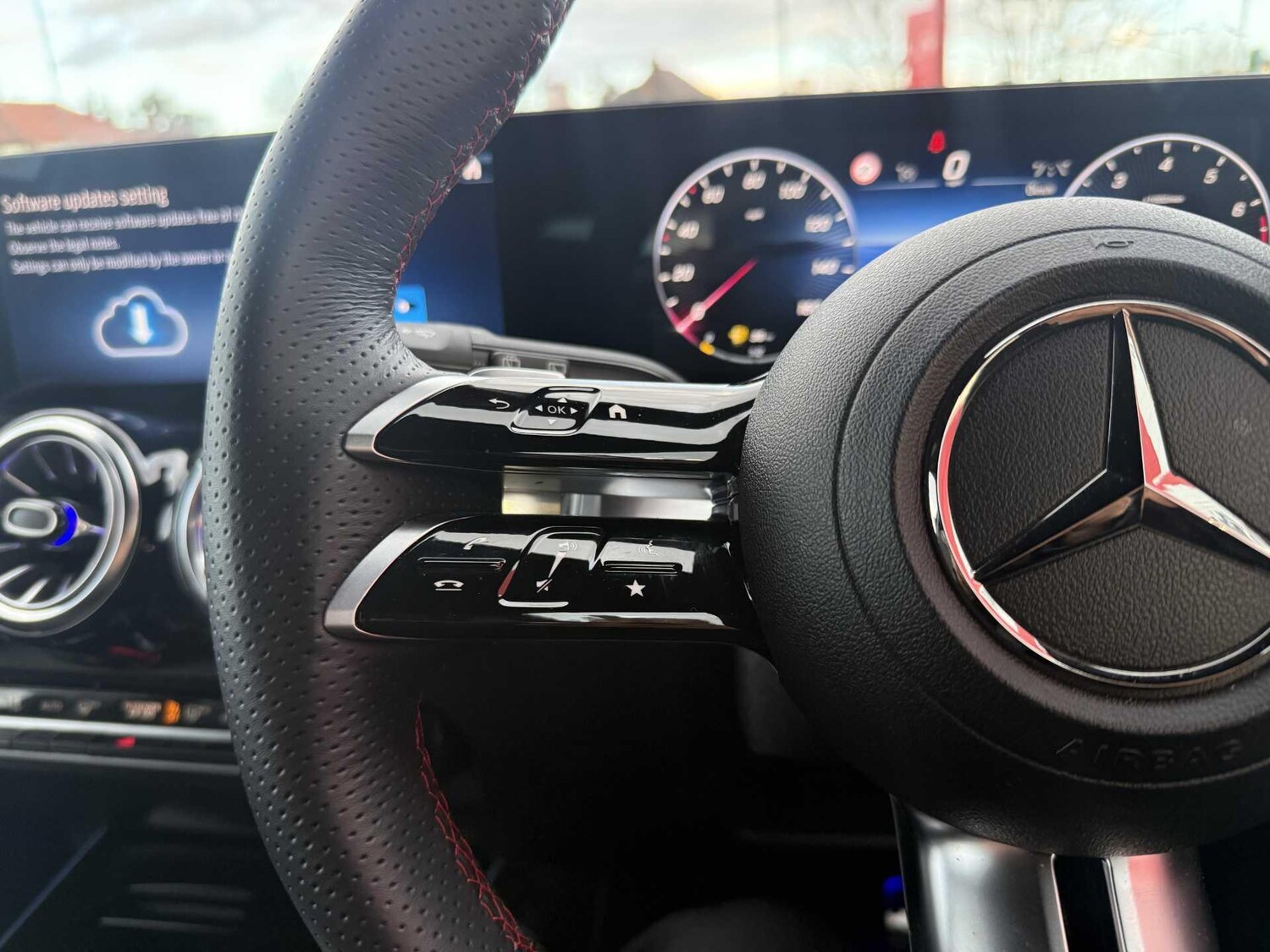 Used Mercedes-Benz GLB for sale - 77852734: Photo 25