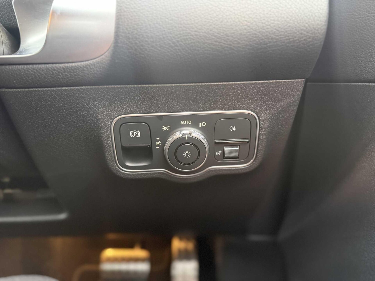 Used Mercedes-Benz GLB for sale - 77852734: Photo 29