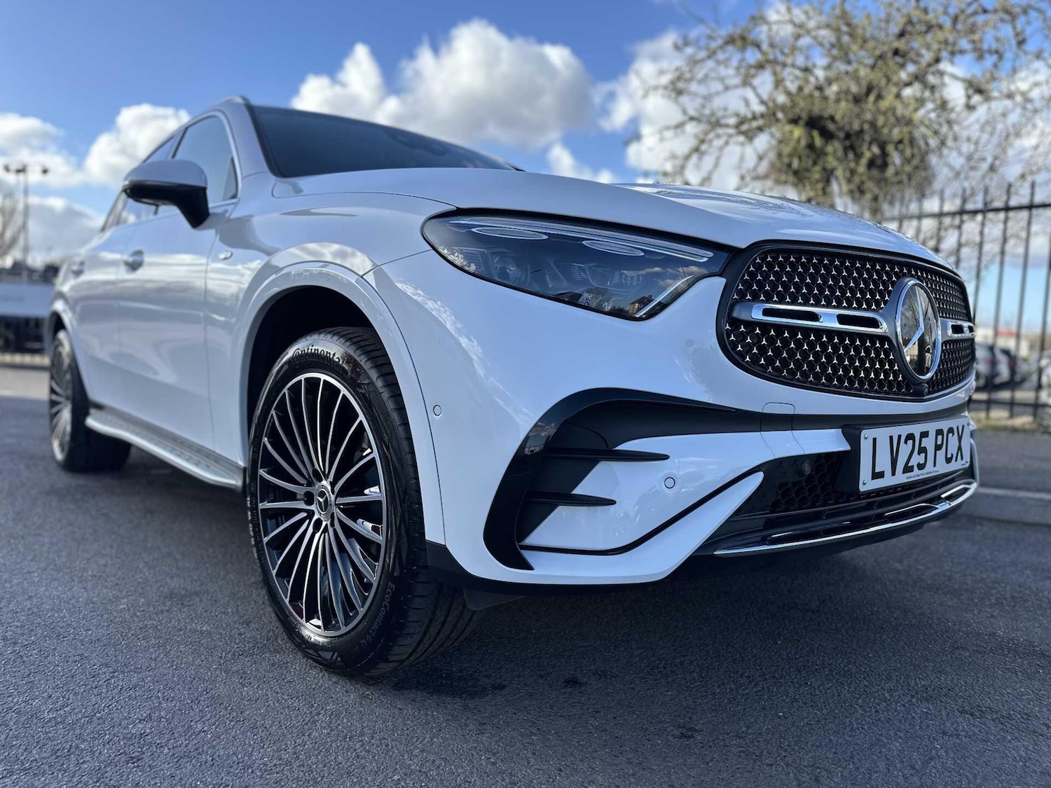 Used Mercedes-Benz GLC 2025 for sale - 77646195: Photo 2