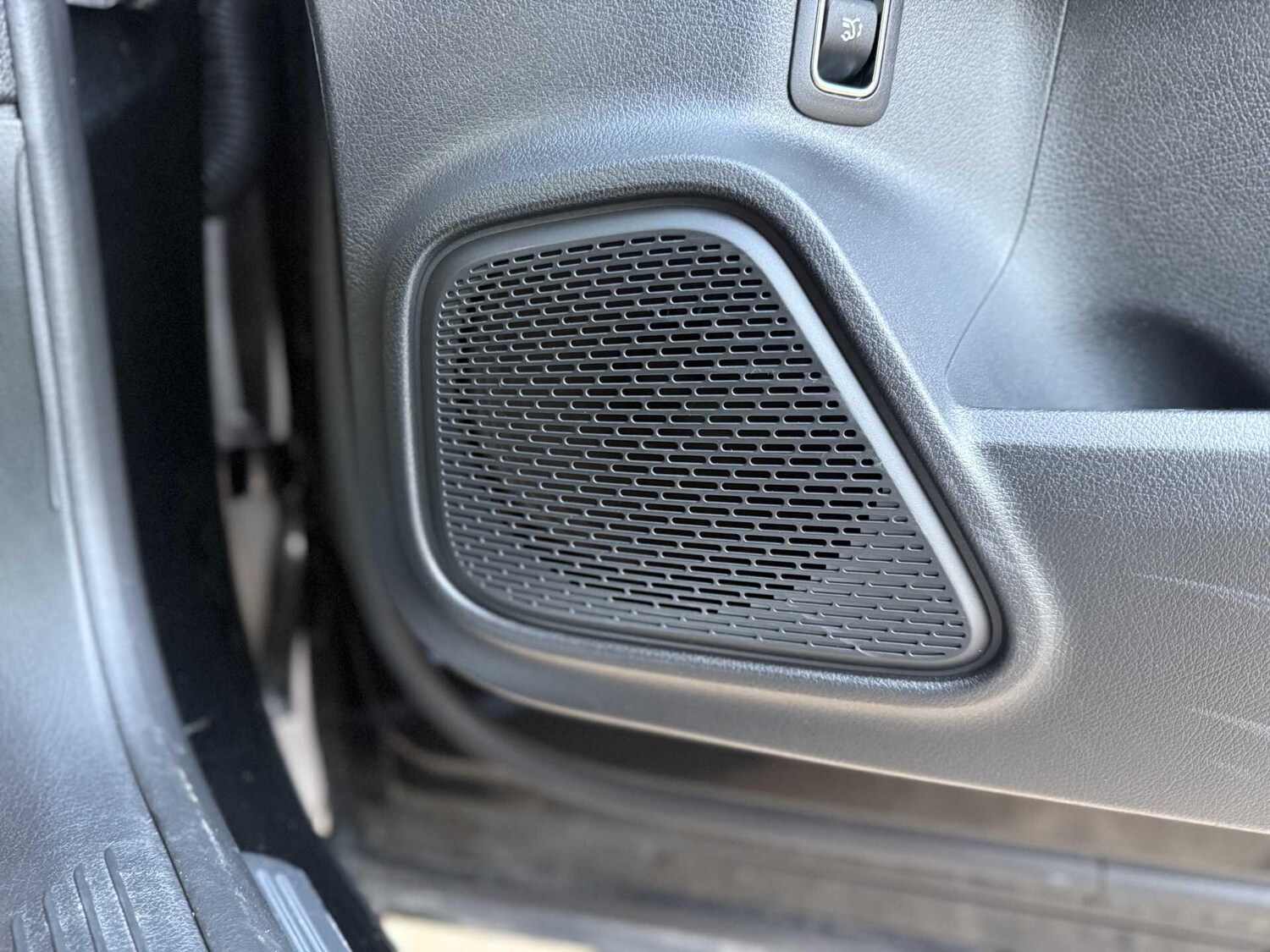 Used Mercedes-Benz GLB for sale - 77852982: Photo 30