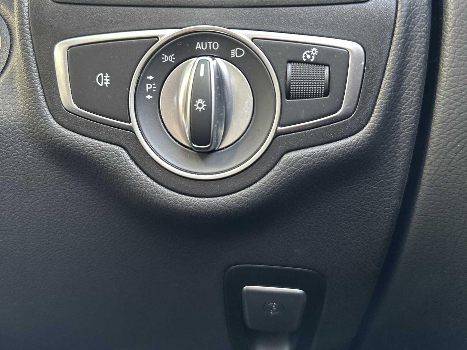 Used Mercedes-Benz GLC for sale - 77769344: Photo 40