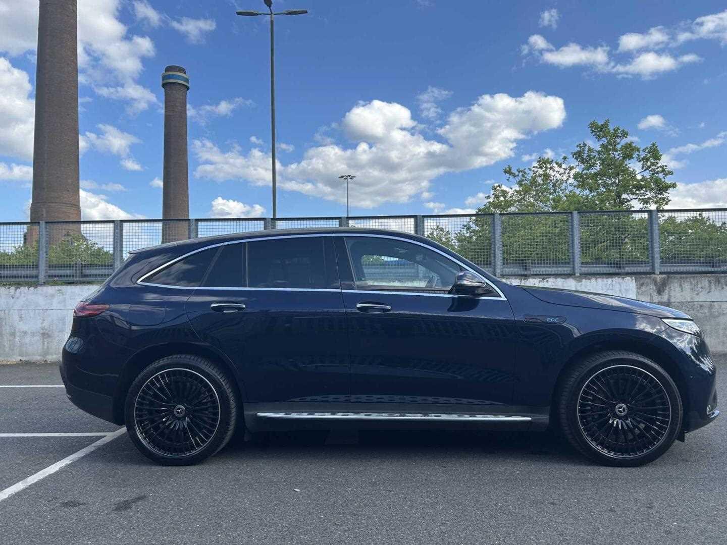 Used Mercedes-Benz EQC 2022 for sale - 77604567: Photo 2