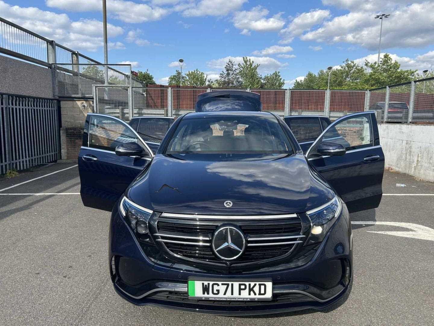 Used Mercedes-Benz EQC 2022 for sale - 77604567: Photo 8