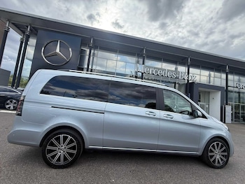 Used Mercedes-Benz V-Class 2025 for sale - 79440835: Photo