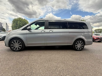 Used Mercedes-Benz V-Class 2025 for sale - 79440835: Photo
