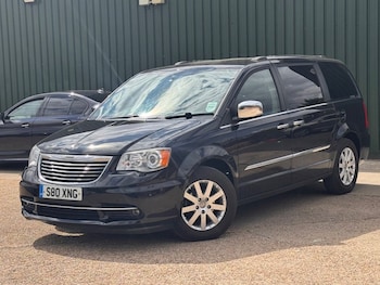 Used Chrysler Grand Voyager 2014 for sale - 79026857: Photo