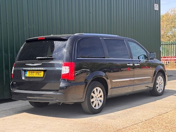 Used Chrysler Grand Voyager 2014 for sale - 79026857: Photo